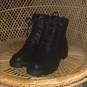 Black combat style Mia boots size 7